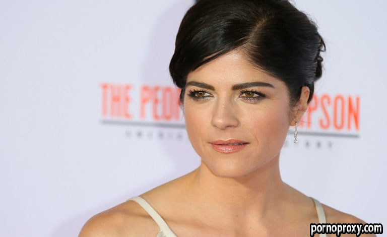 The Best Essential Oils for a Luxurious Body Scrub Massage Experience pornoproxy